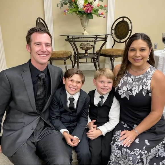 Meet your Posher, Lynette - Picture 2 of 6